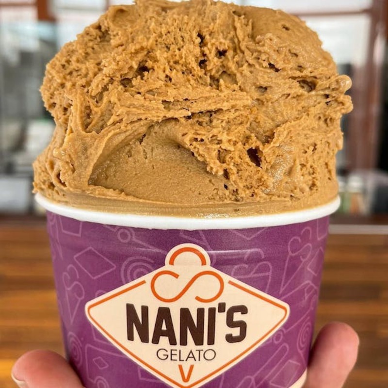 纳尼冰淇淋的旋转口味